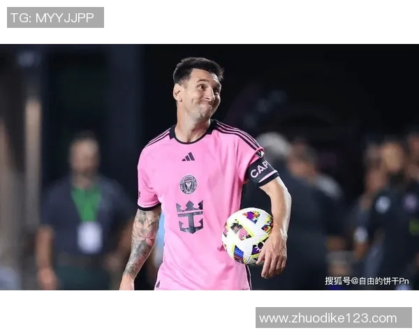 足球明星的魅力与偶像气质如何塑造球迷心中的英雄形象